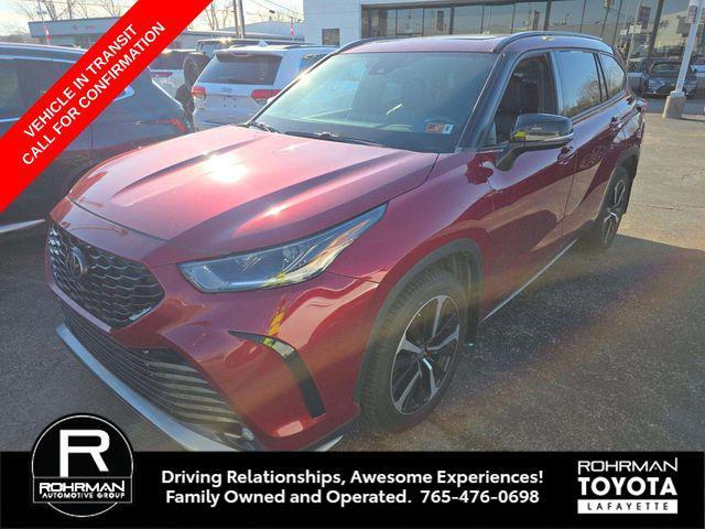 used 2022 Toyota Highlander car, priced at $32,613
