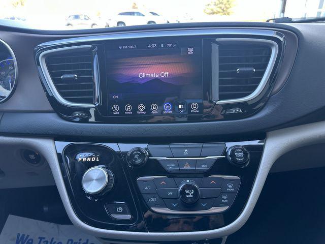 used 2017 Chrysler Pacifica car, priced at $9,290