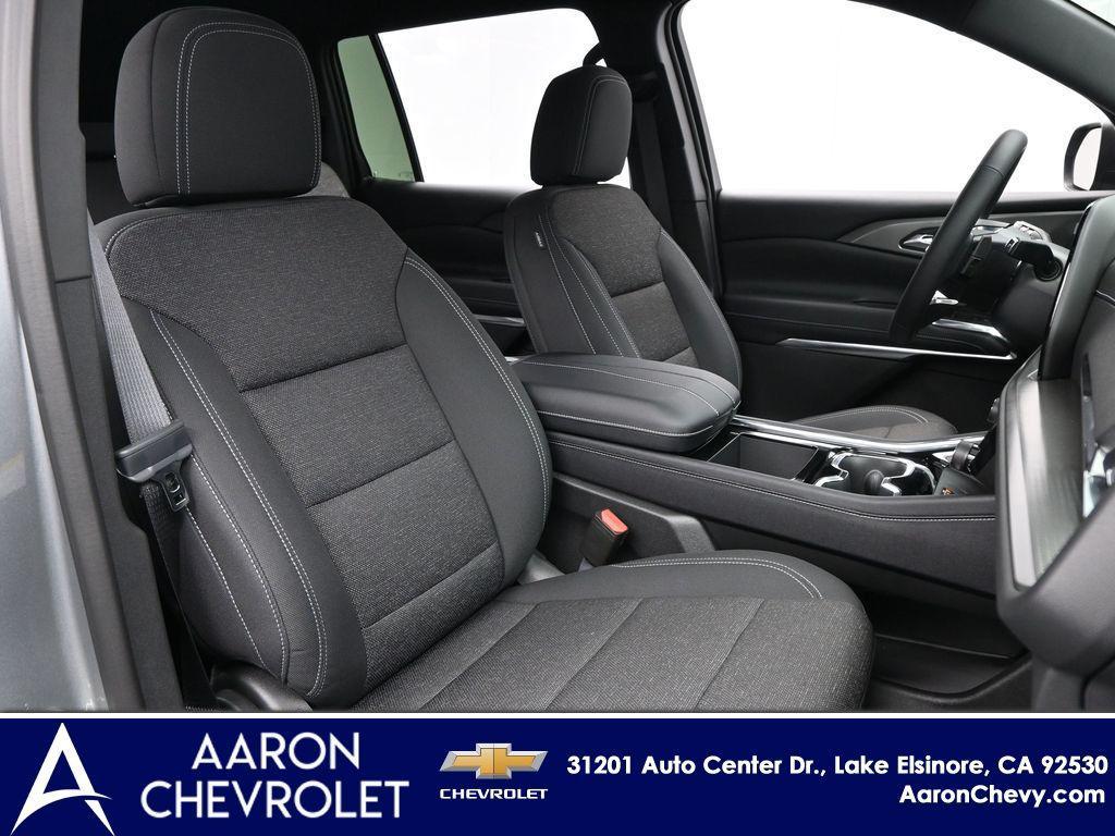 new 2026 Chevrolet Traverse car, priced at $42,695