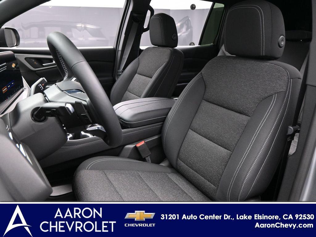 new 2026 Chevrolet Traverse car, priced at $42,695