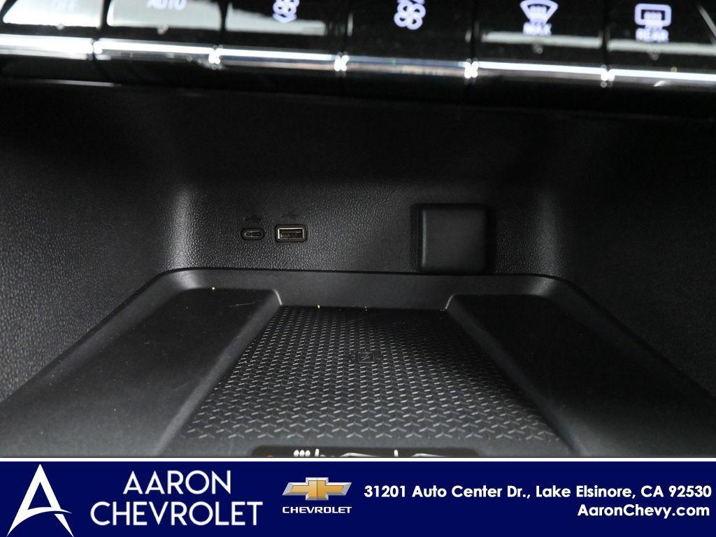 new 2026 Chevrolet Traverse car, priced at $42,695