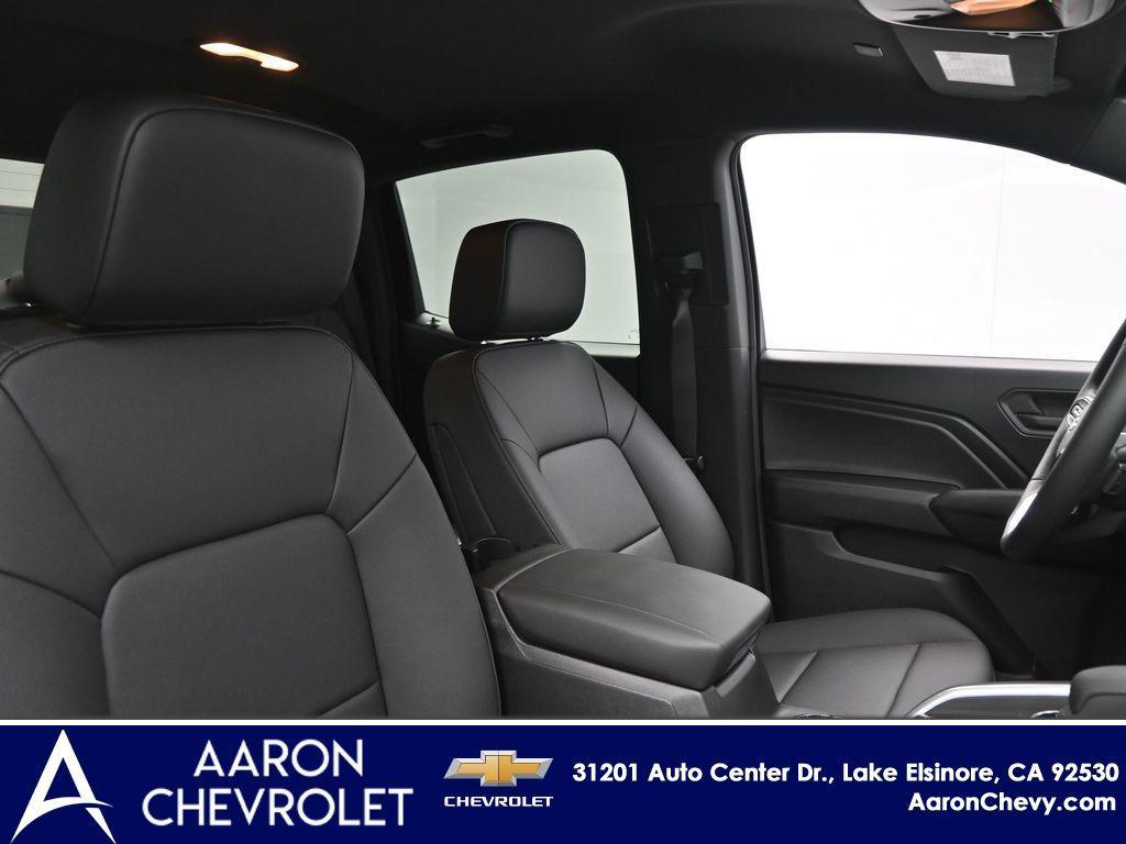 new 2025 Chevrolet Colorado car, priced at $43,990