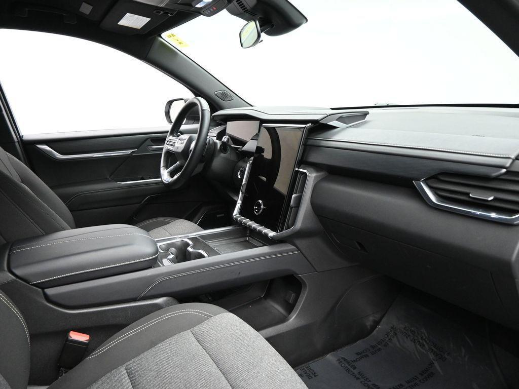 used 2025 GMC Acadia car, priced at $34,243