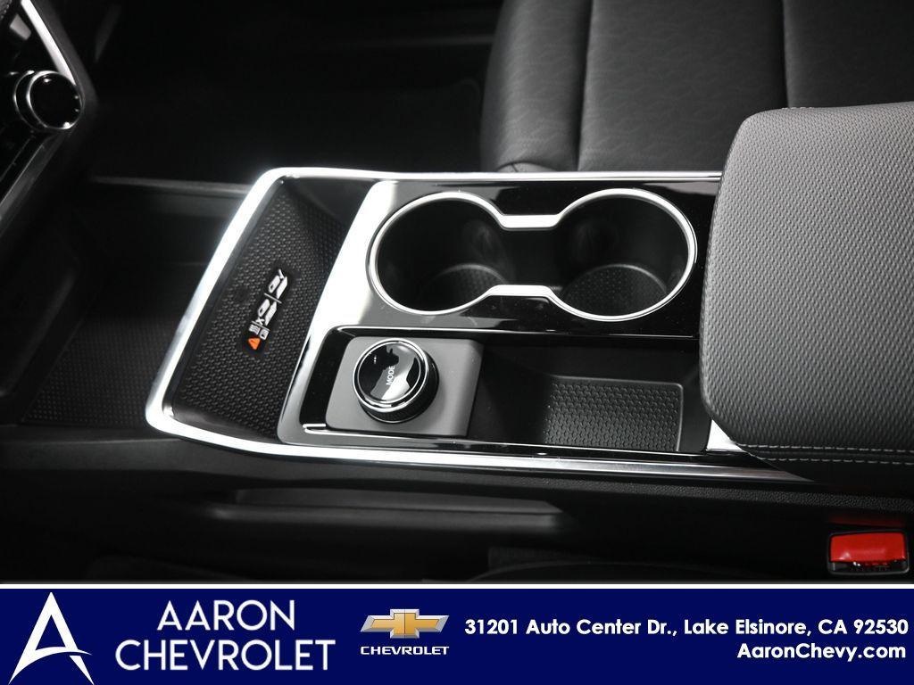 new 2026 Chevrolet Equinox car, priced at $34,123