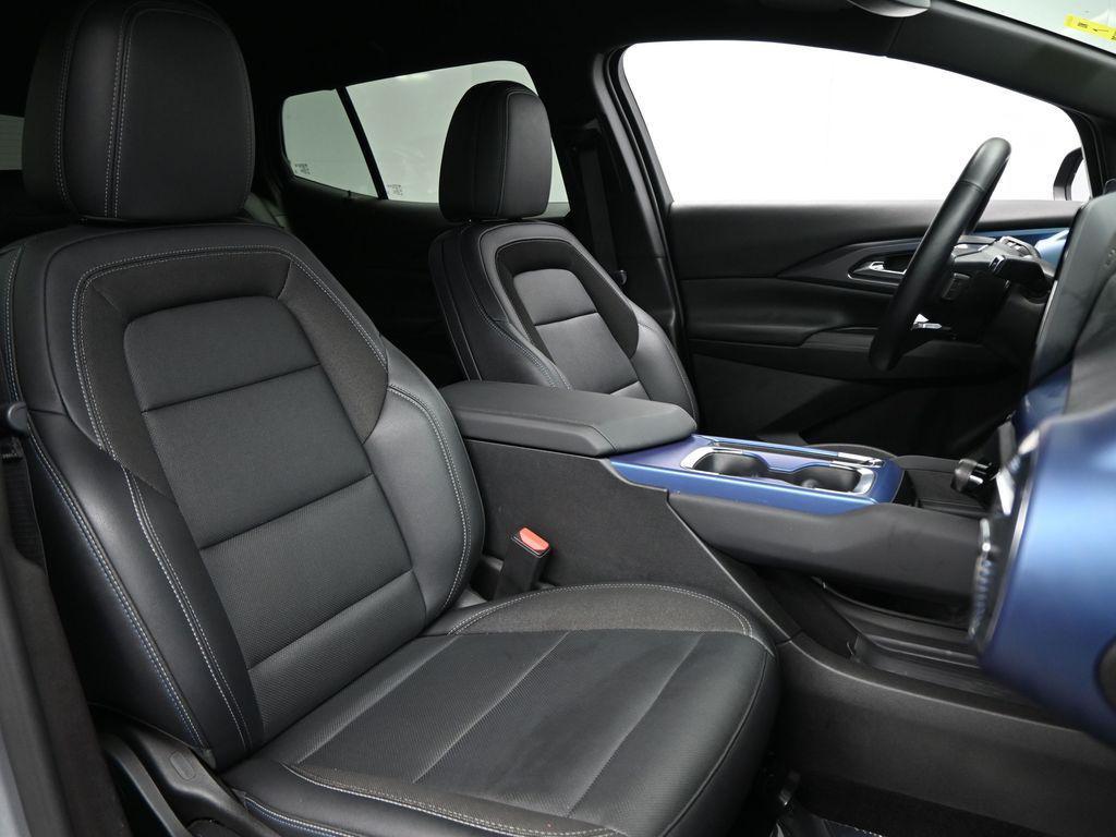 used 2025 Chevrolet Equinox EV car, priced at $24,371