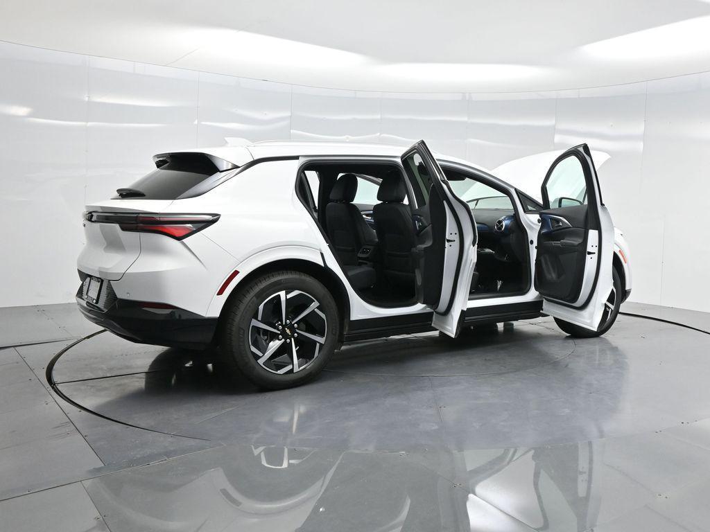 used 2025 Chevrolet Equinox EV car, priced at $24,752