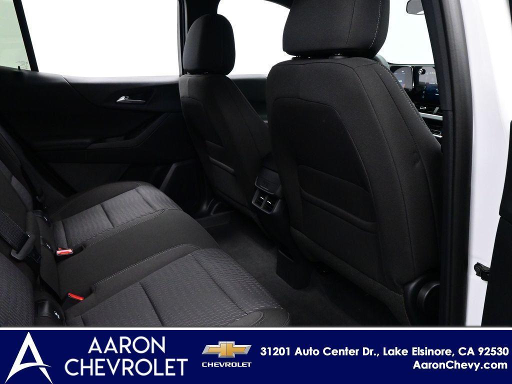 new 2026 Chevrolet Equinox car, priced at $30,990