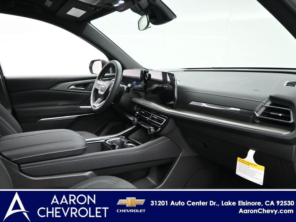 new 2026 Chevrolet Traverse car, priced at $44,030