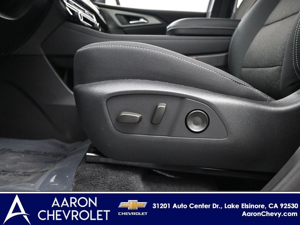 new 2026 Chevrolet Traverse car, priced at $44,030