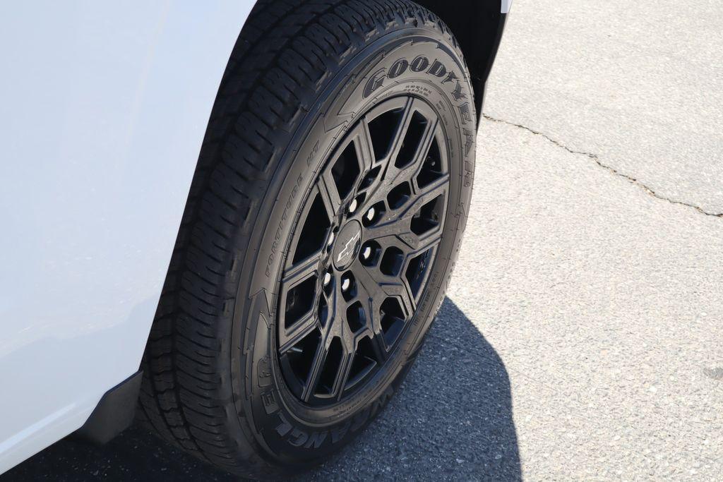 new 2026 Chevrolet Colorado car, priced at $31,112