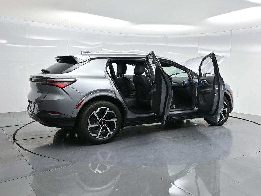 used 2025 Chevrolet Equinox EV car, priced at $24,891