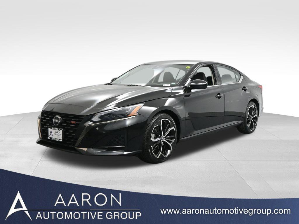 used 2023 Nissan Altima car, priced at $18,294
