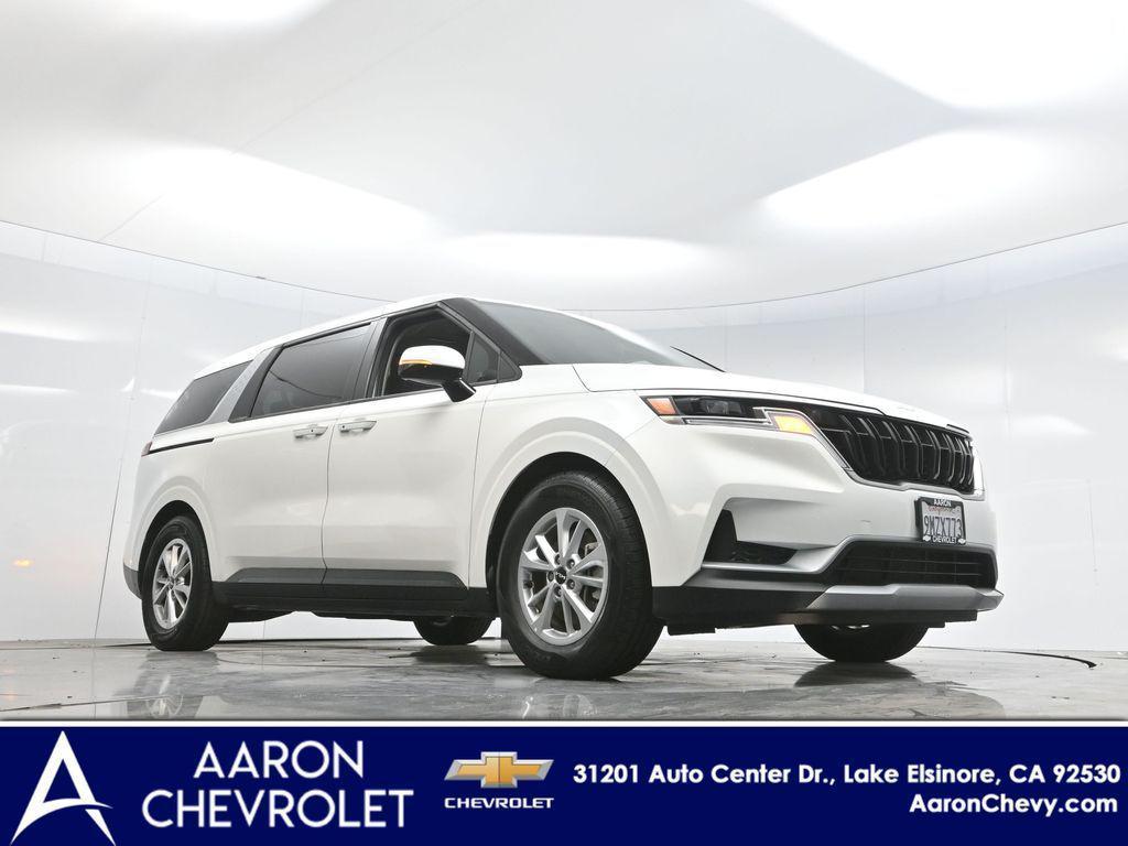 used 2024 Kia Carnival car, priced at $29,996