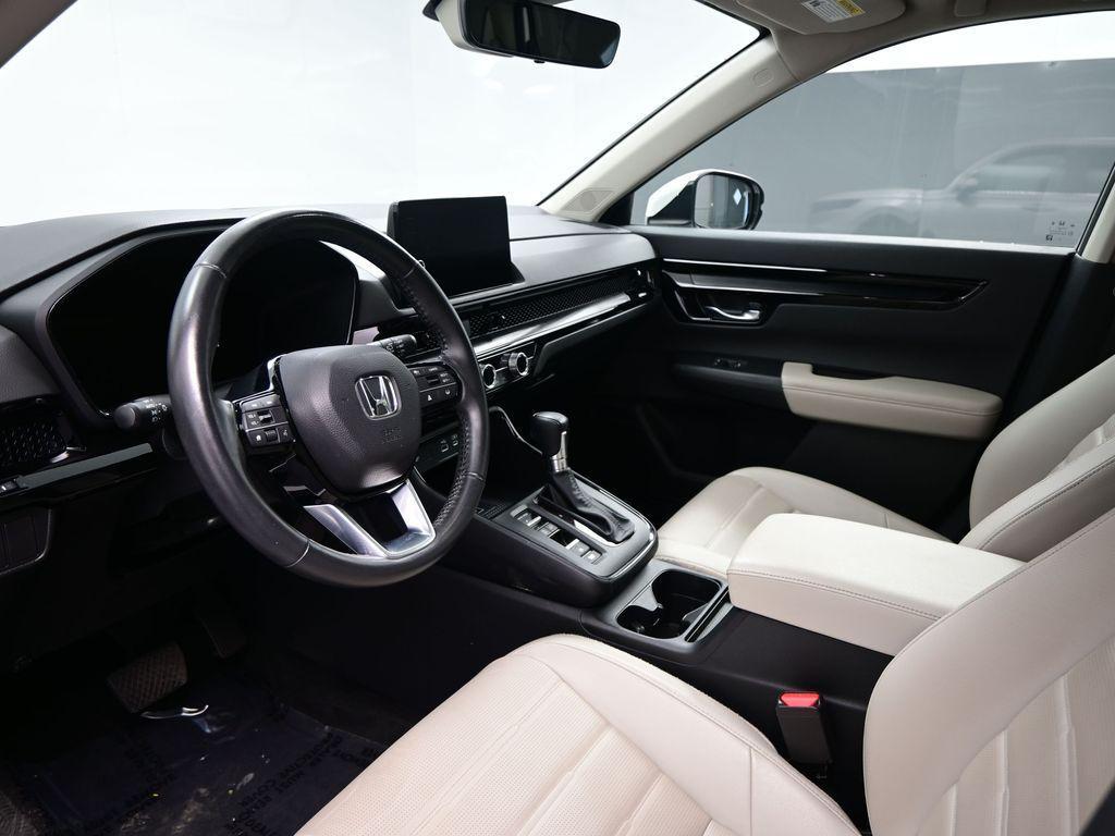 used 2024 Honda CR-V car, priced at $32,654