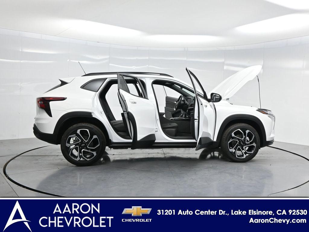 new 2026 Chevrolet Trax car, priced at $28,089