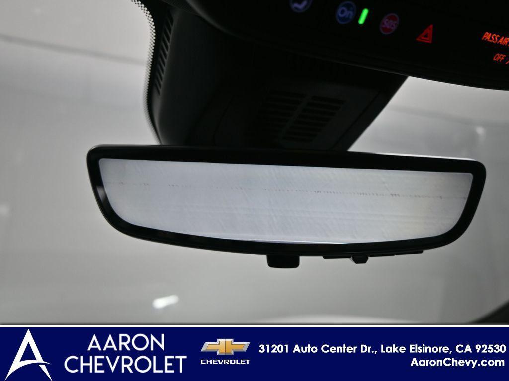 new 2026 Chevrolet Equinox car, priced at $33,593