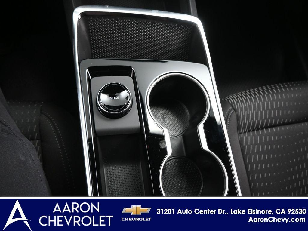 new 2026 Chevrolet Equinox car, priced at $33,593