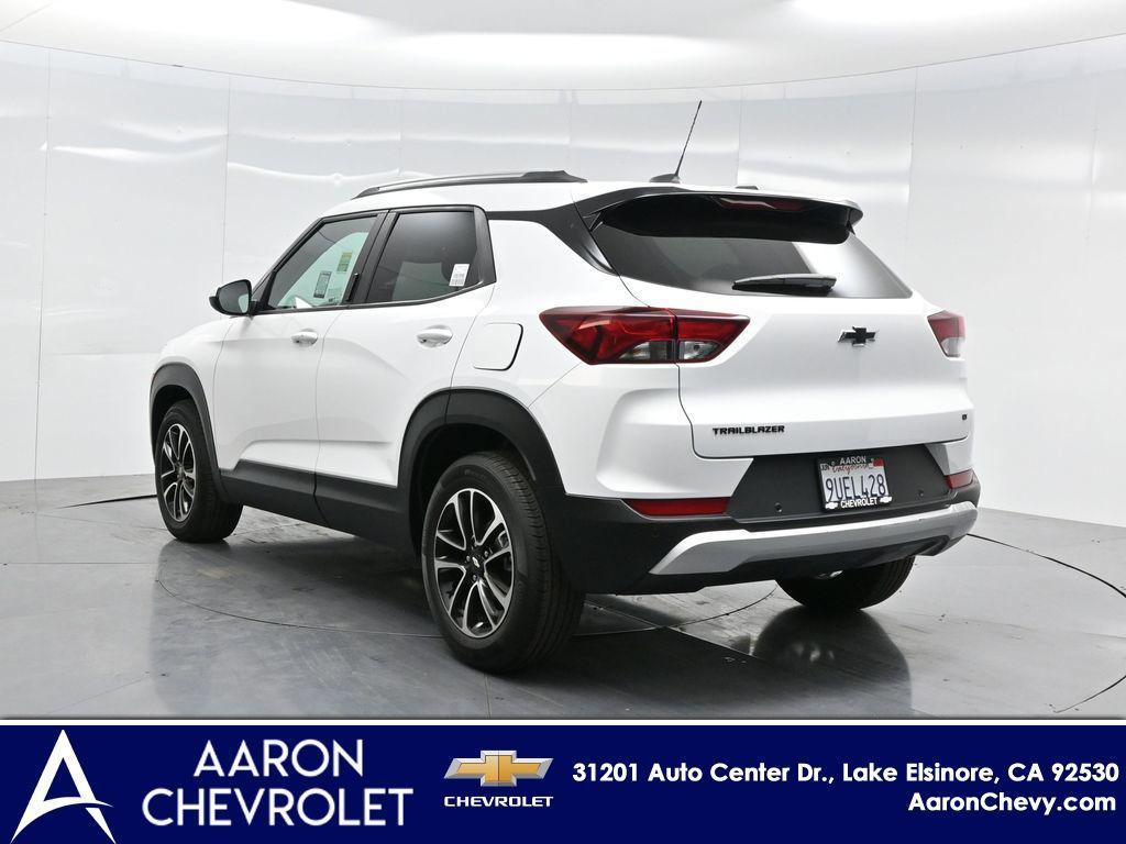 new 2025 Chevrolet TrailBlazer car, priced at $29,080