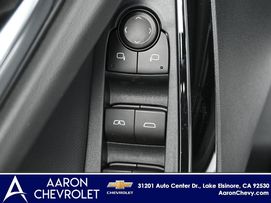 new 2026 Chevrolet Equinox car, priced at $30,990