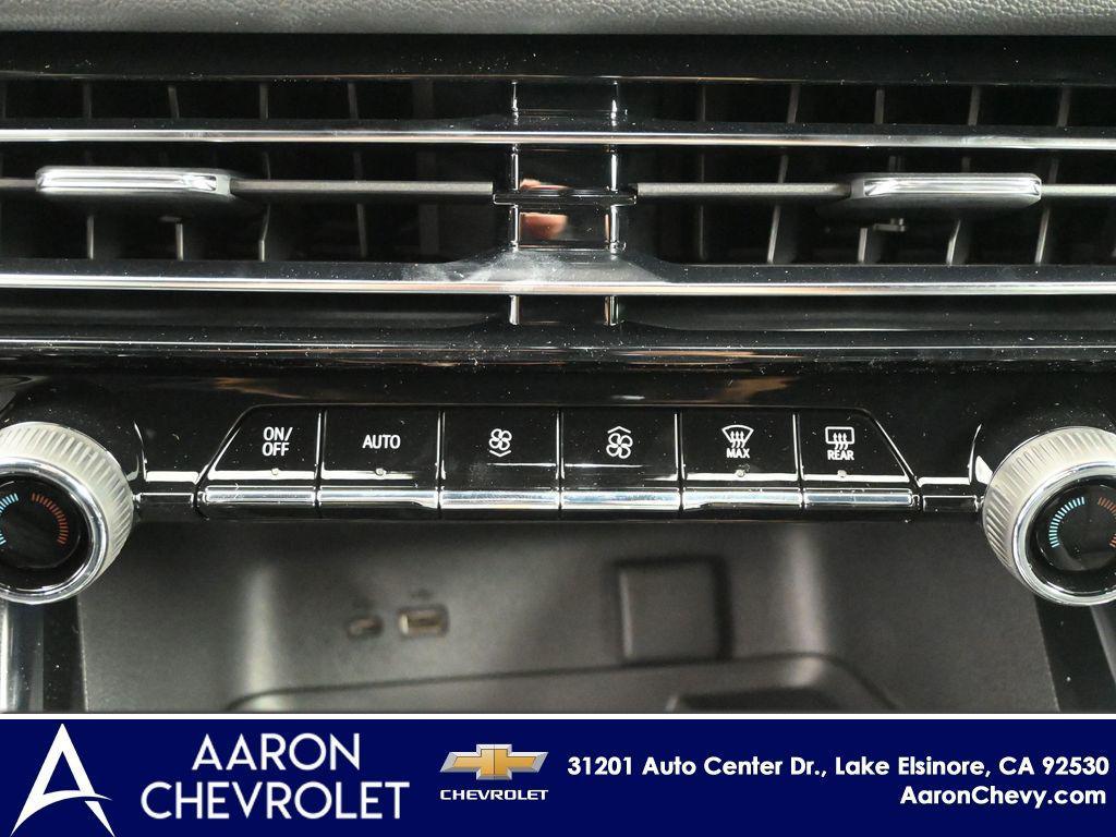 new 2026 Chevrolet Traverse car, priced at $47,355