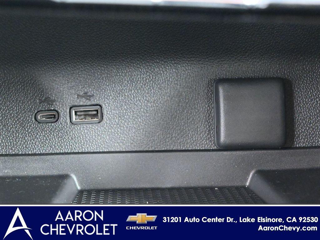 new 2026 Chevrolet Traverse car, priced at $47,355