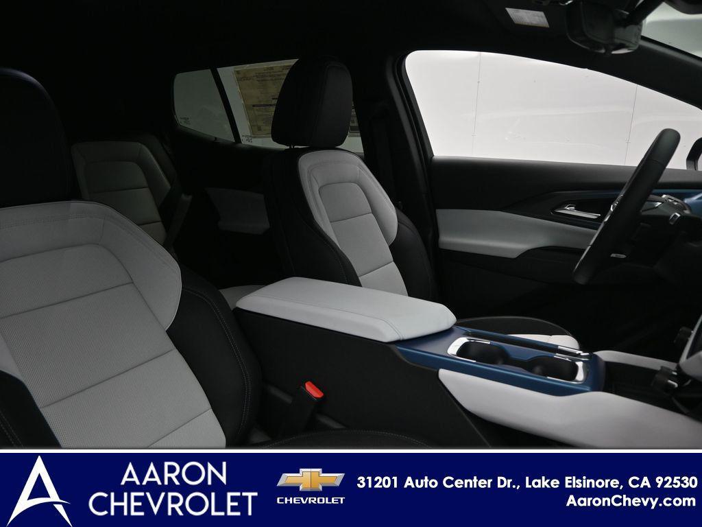 new 2025 Chevrolet Equinox EV car, priced at $43,485