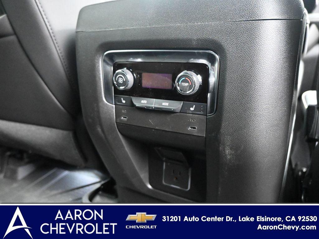 new 2025 Chevrolet Suburban car, priced at $77,732