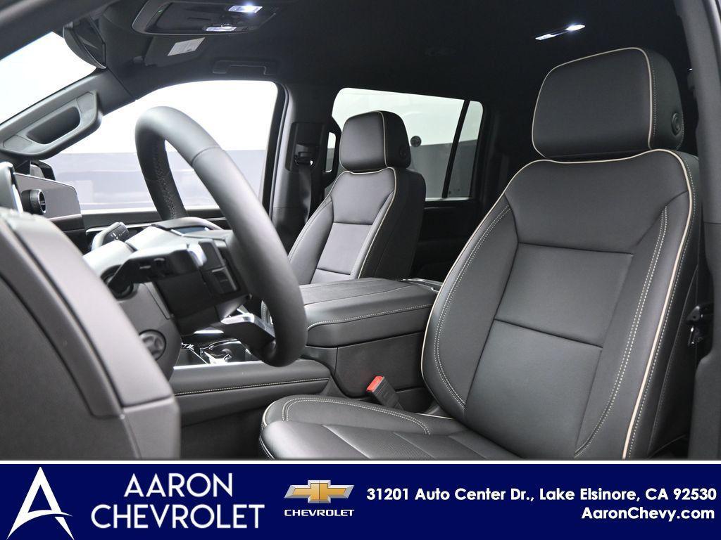 new 2025 Chevrolet Suburban car, priced at $77,732