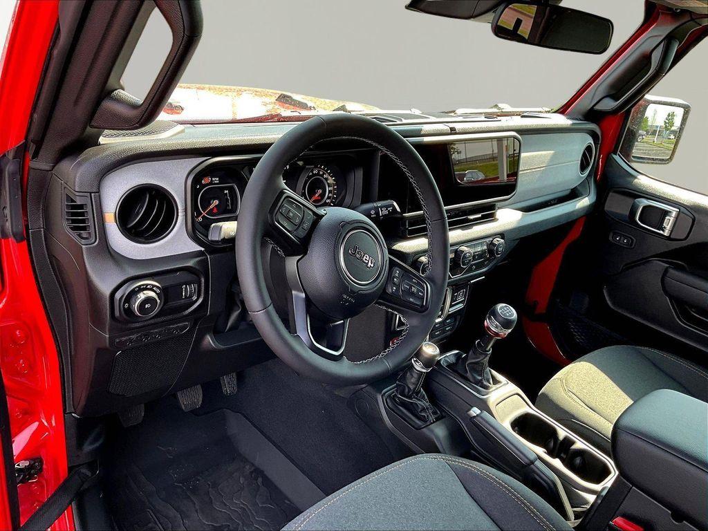 new 2026 Jeep Wrangler car, priced at $43,514