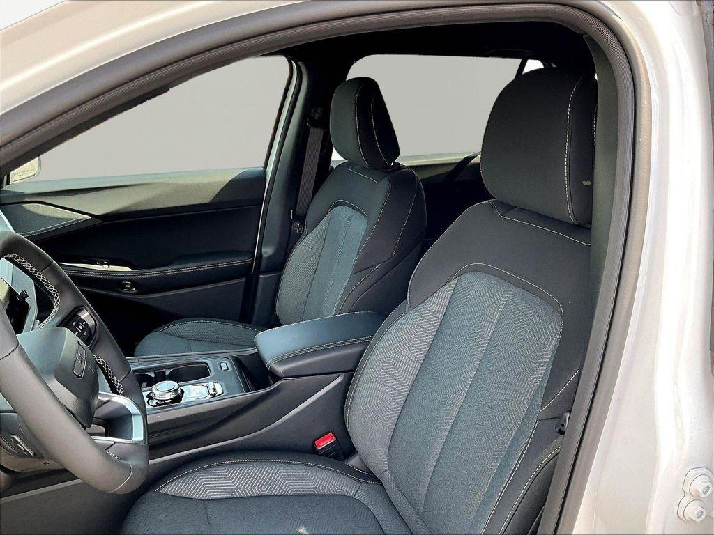 new 2026 Jeep Cherokee car, priced at $36,220