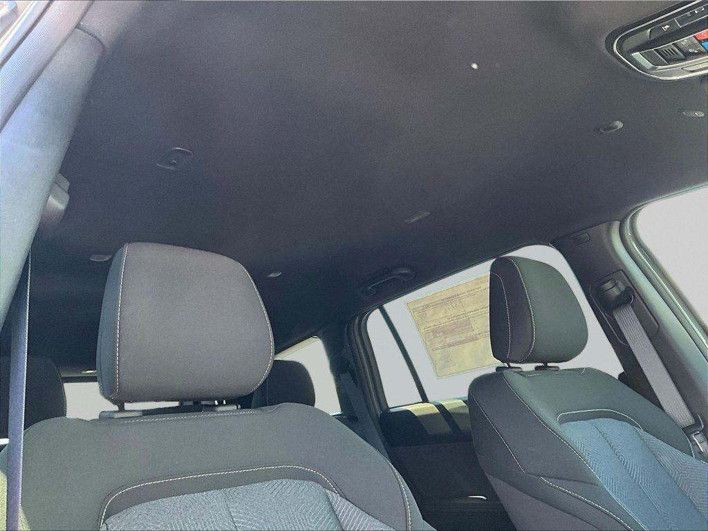 new 2026 Jeep Cherokee car, priced at $37,605
