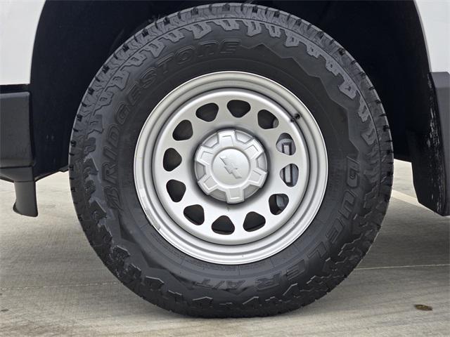 new 2025 Chevrolet Silverado 1500 car, priced at $39,173