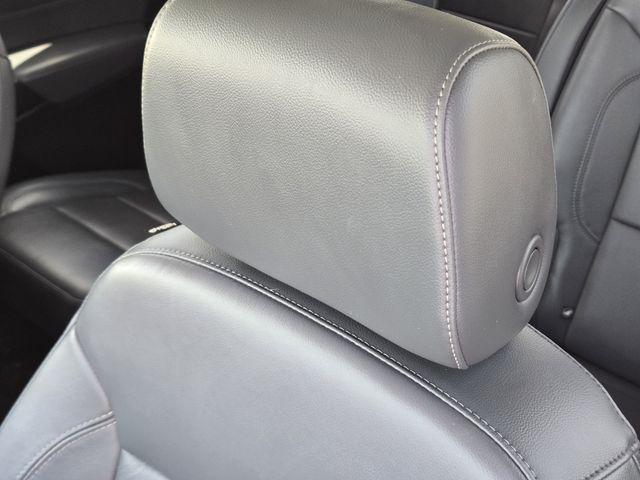 used 2021 Chevrolet Traverse car, priced at $26,178
