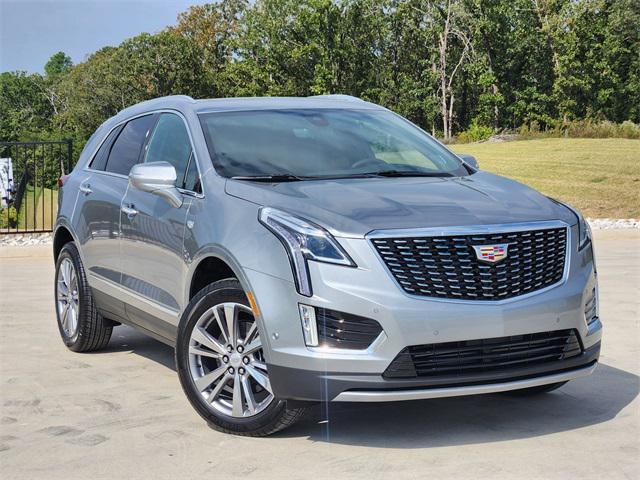 new 2025 Cadillac XT5 car, priced at $53,240