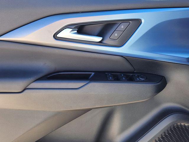 new 2025 Chevrolet Equinox EV car, priced at $33,590