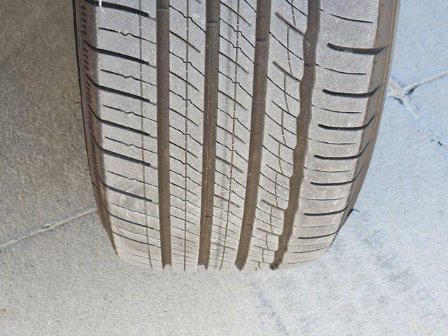 used 2024 Cadillac XT6 car, priced at $49,990