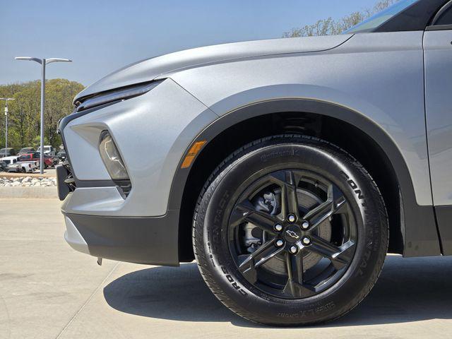 new 2025 Chevrolet Blazer car, priced at $38,453