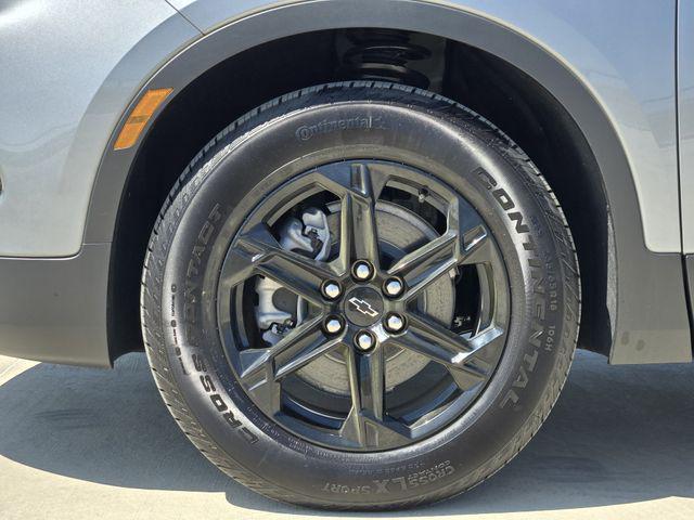 new 2025 Chevrolet Blazer car, priced at $38,453