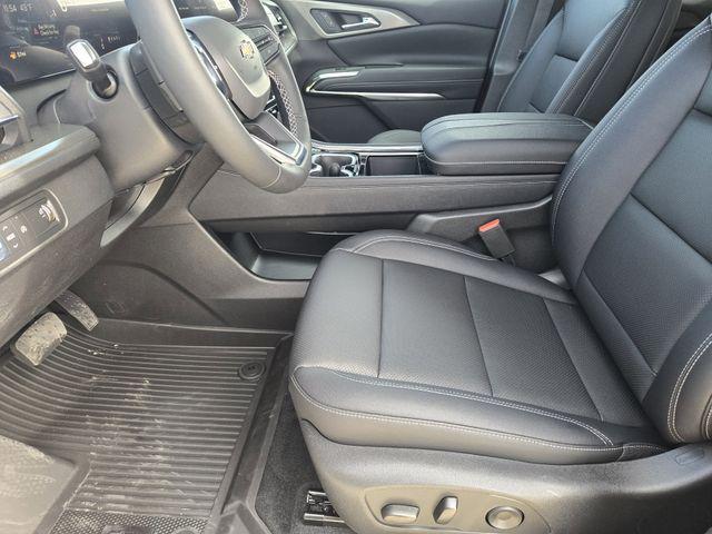 new 2026 Chevrolet Traverse car, priced at $43,849