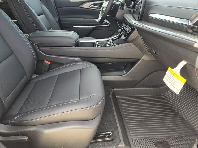 new 2026 Chevrolet Traverse car, priced at $43,849