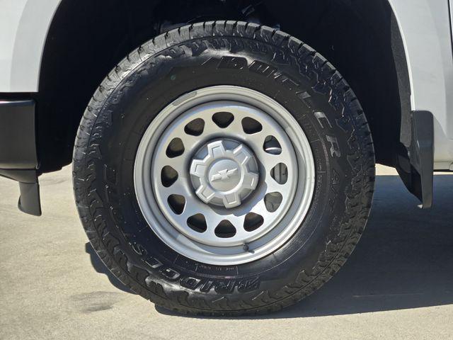 new 2025 Chevrolet Silverado 1500 car, priced at $39,337