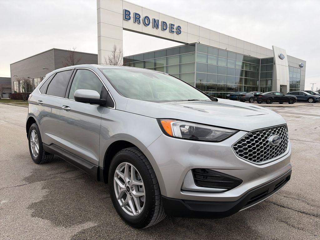 used 2024 Ford Edge car, priced at $25,800