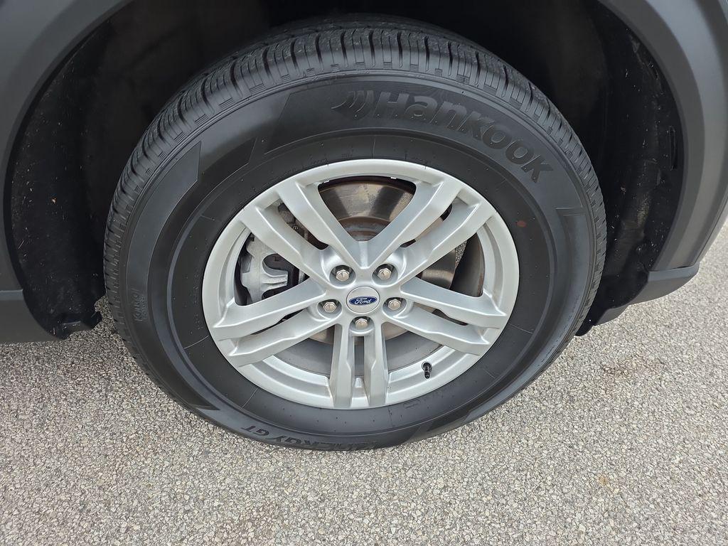 used 2023 Ford Explorer car, priced at $29,900