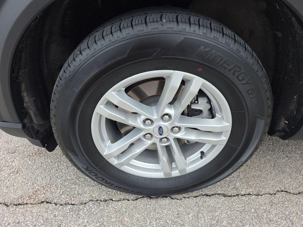 used 2023 Ford Explorer car, priced at $29,900