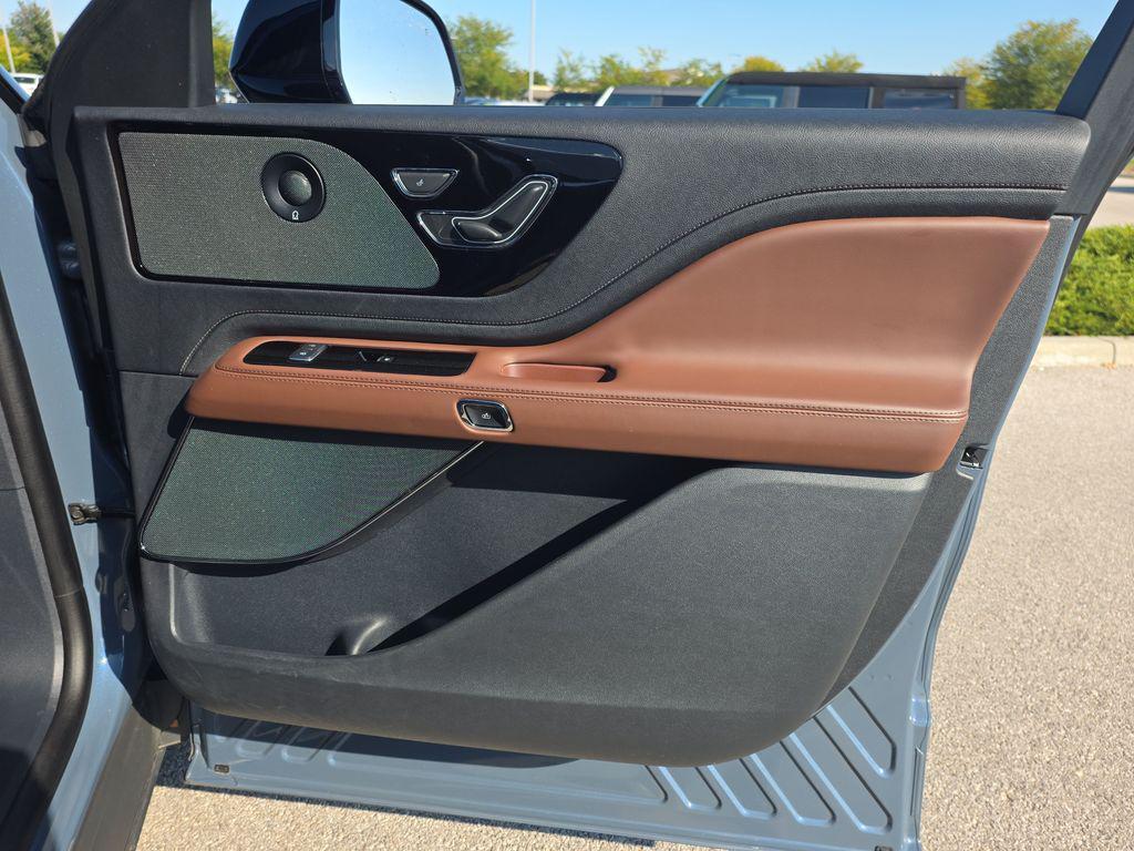 used 2025 Lincoln Aviator car, priced at $61,900