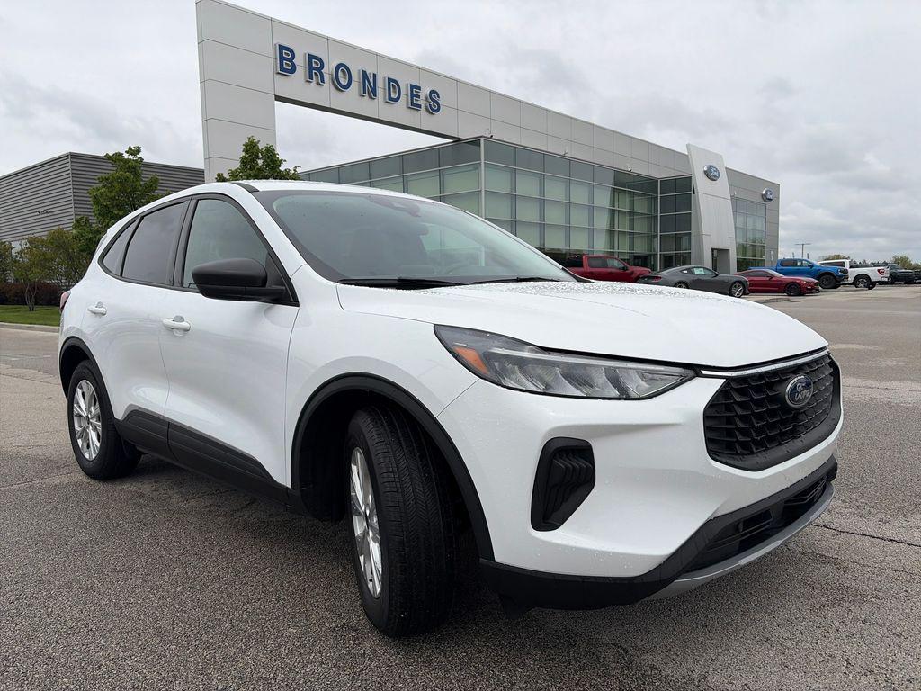 used 2025 Ford Escape car, priced at $25,198
