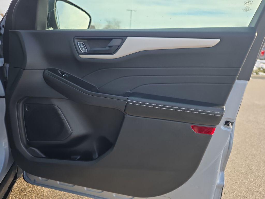 used 2022 Ford Escape car, priced at $18,800