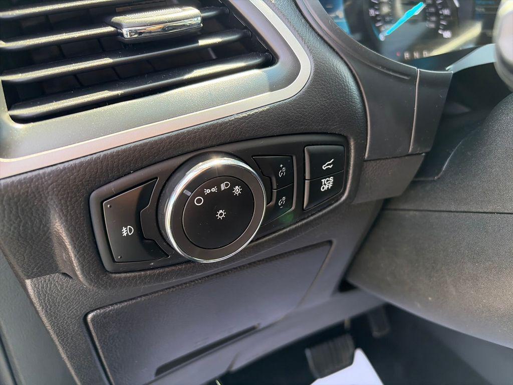 used 2023 Ford Edge car, priced at $25,298
