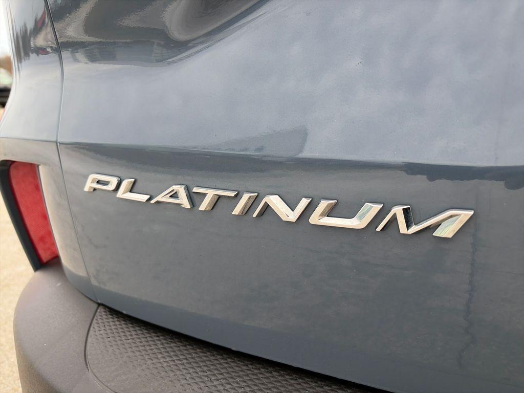 used 2025 Ford Escape car, priced at $25,900