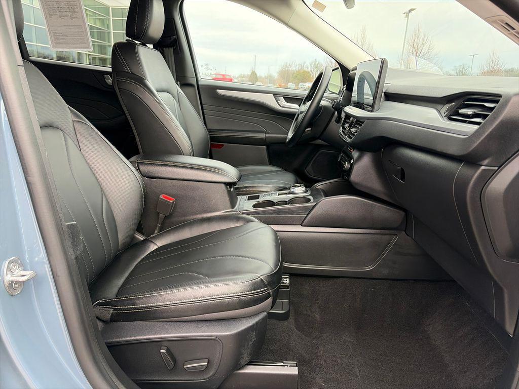 used 2025 Ford Escape car, priced at $25,900